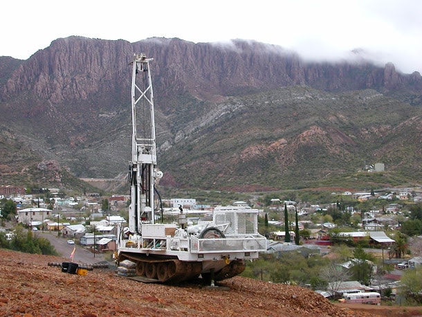 CME 850 track mounted drill rig